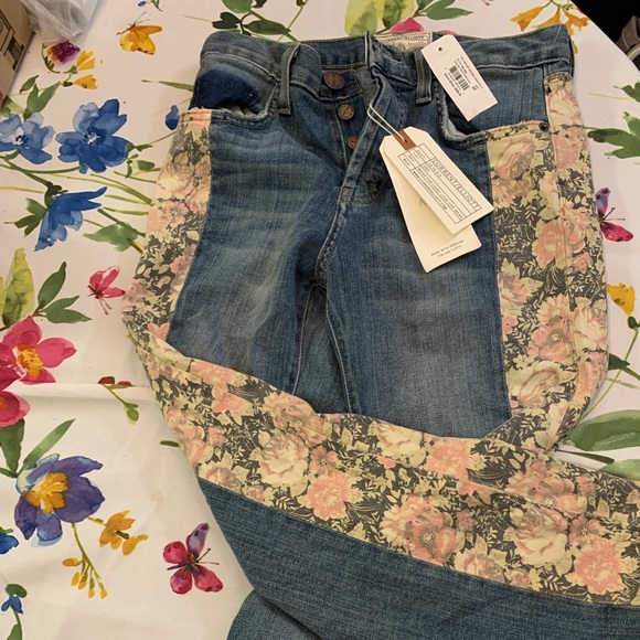 Current/Elliott women’s jeans size 25. NWT - Picture 1 of 5